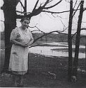  Nell Hollenbeck
